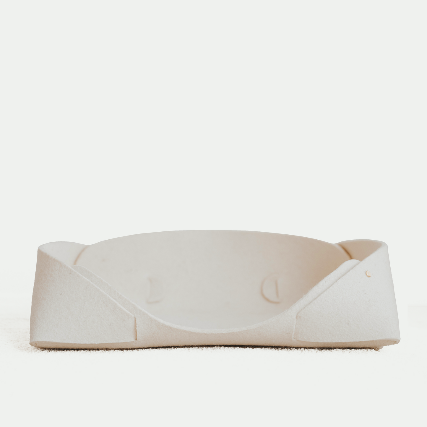 MATT Wool Felt Pet Basket 20″×15″