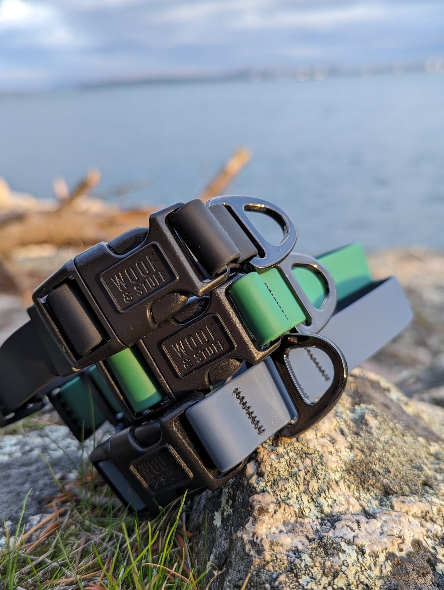 Woof & Stuff Raven Waterproof Collar