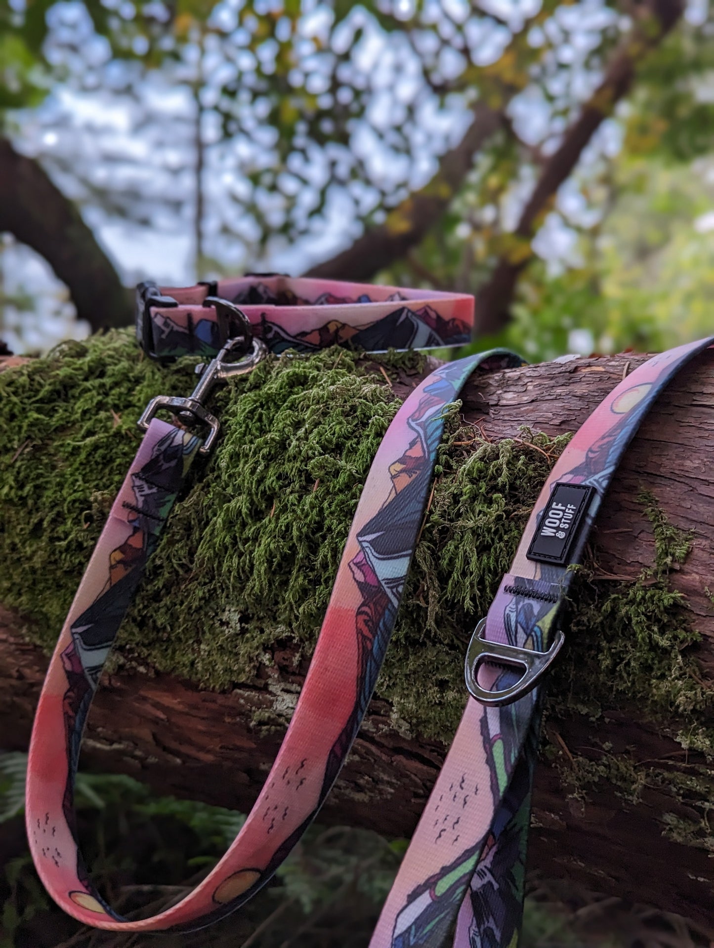 Woof & Stuff Sunrise Peaks Waterproof Collar