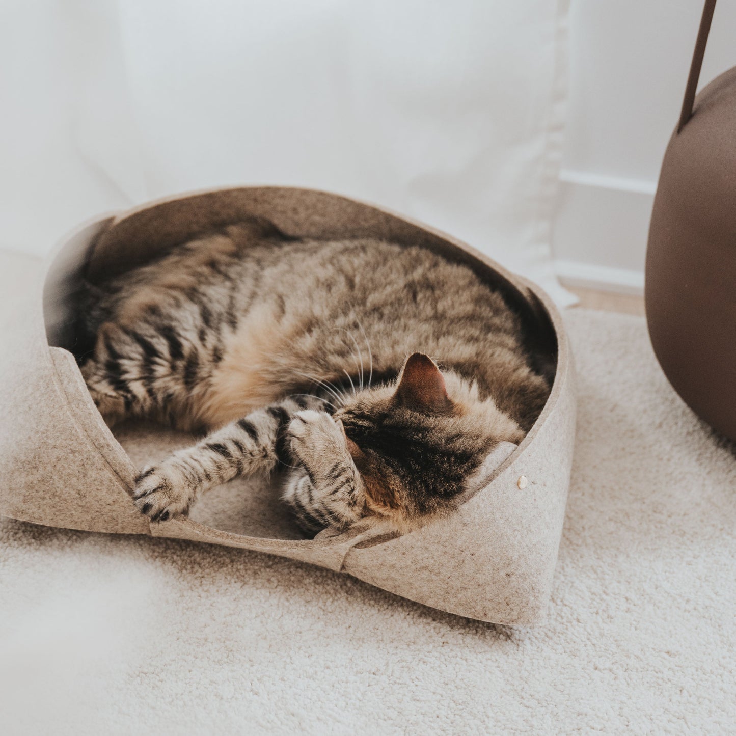 MATT Wool Felt Pet Basket 17″×13″